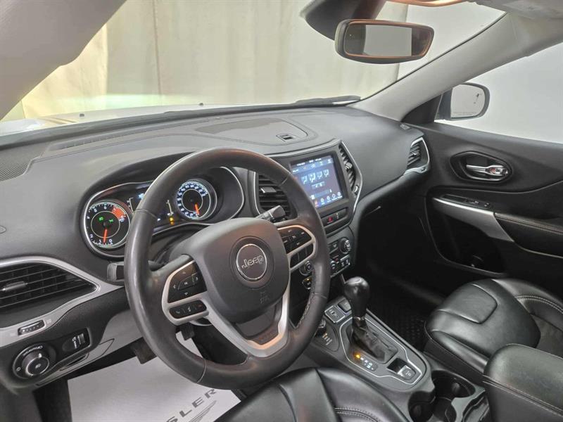 jeep Cherokee 2022 - 11