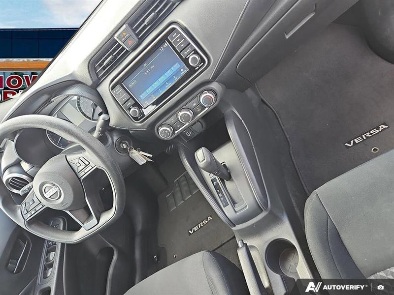 nissan Versa 2024 - 18