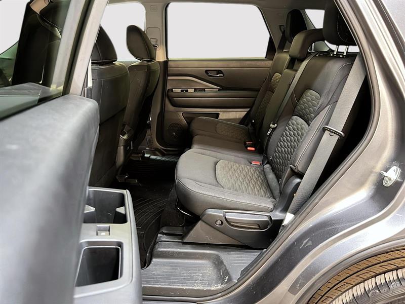 nissan Pathfinder 2023 - 9