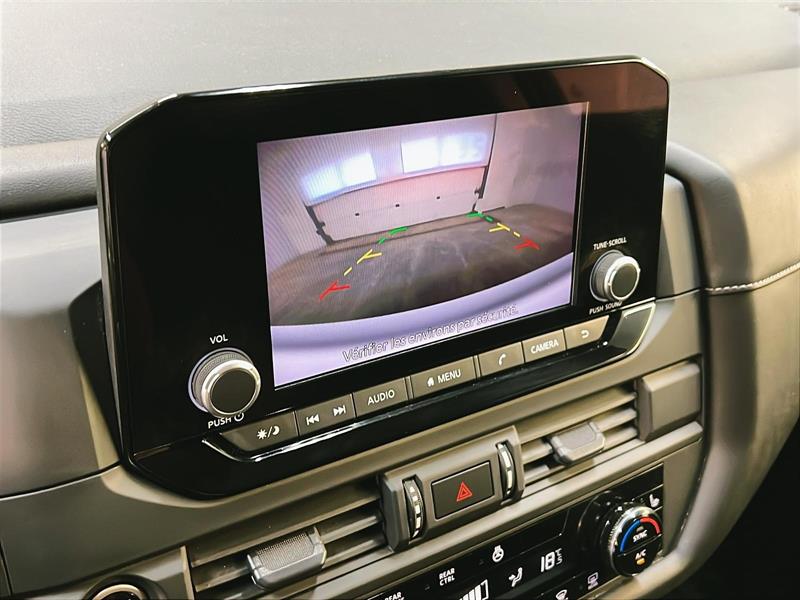 nissan Pathfinder 2023 - 17