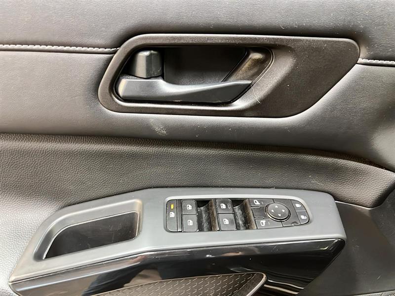 nissan Pathfinder 2023 - 22