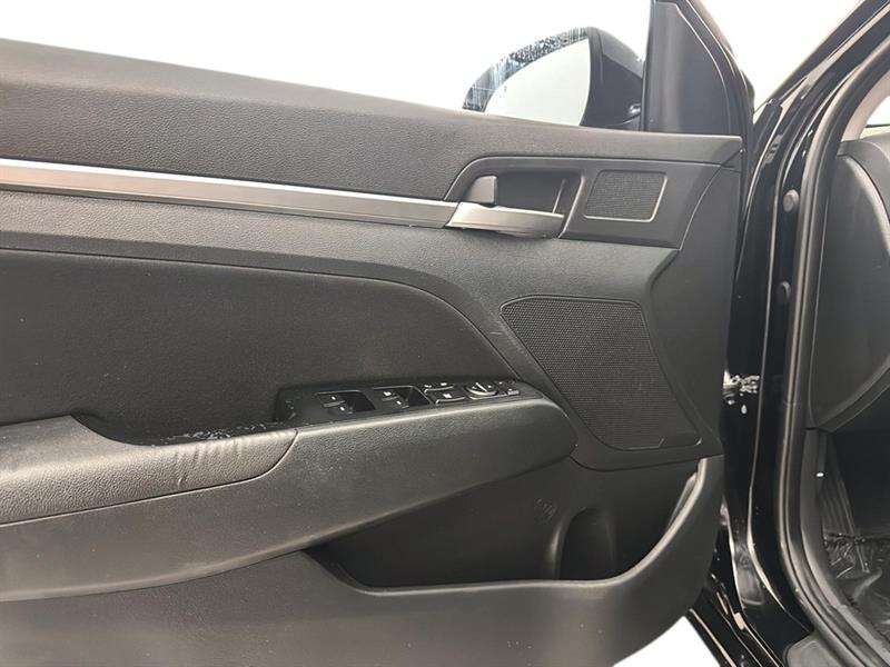 hyundai Elantra 2019 - 18