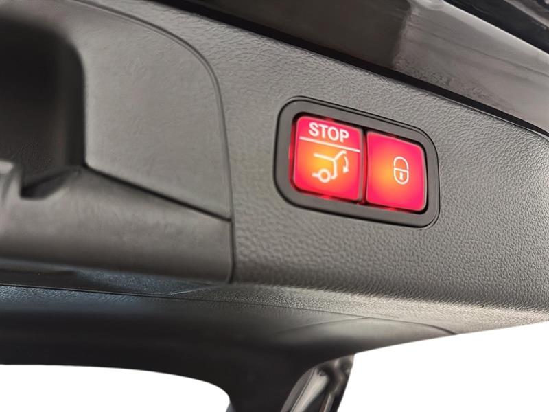 mercedes-benz GLC 2022 - 13