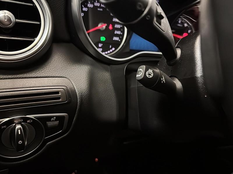 mercedes-benz GLC 2022 - 26