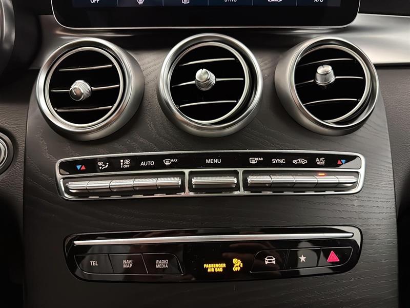 mercedes-benz GLC 2022 - 36