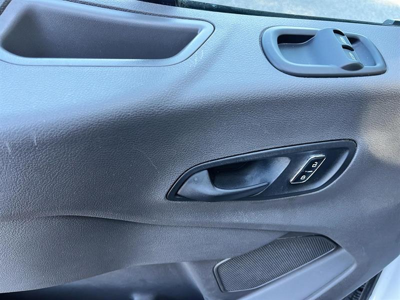 ford Transit fourgon utilitaire 2023 - 24