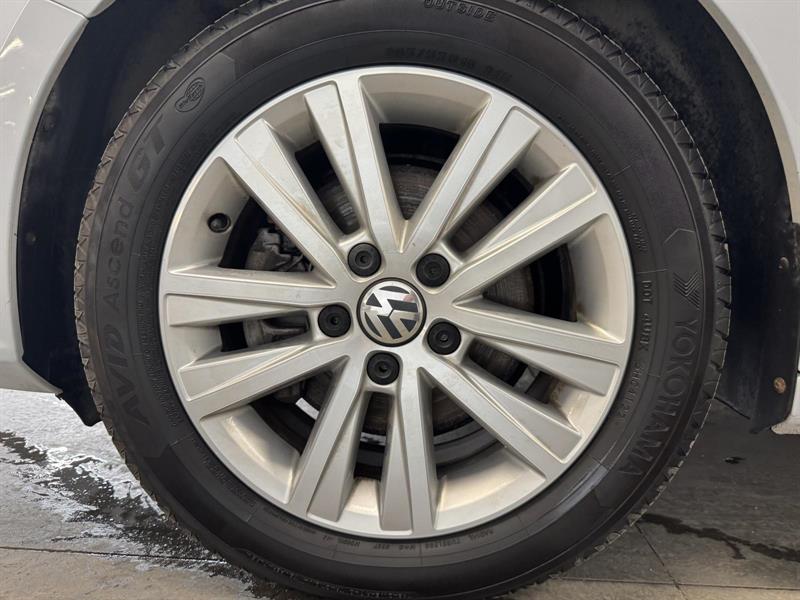 volkswagen Jetta 2017 - 8