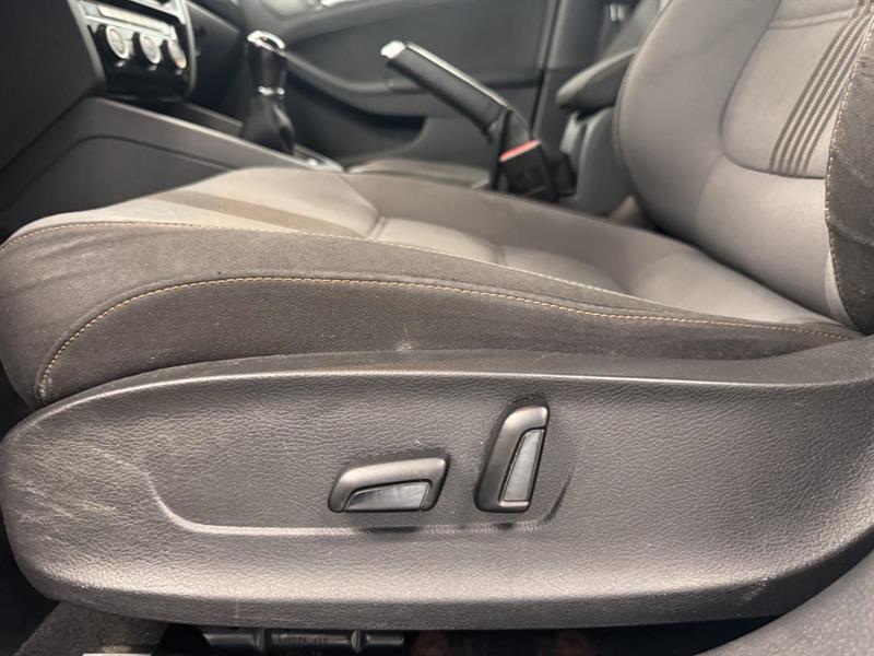 volkswagen Jetta 2017 - 13