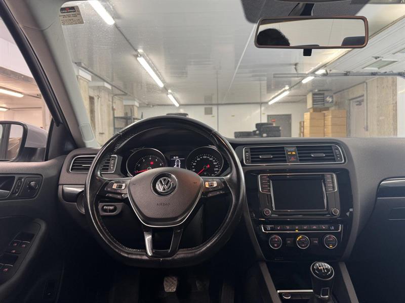 volkswagen Jetta 2017 - 15