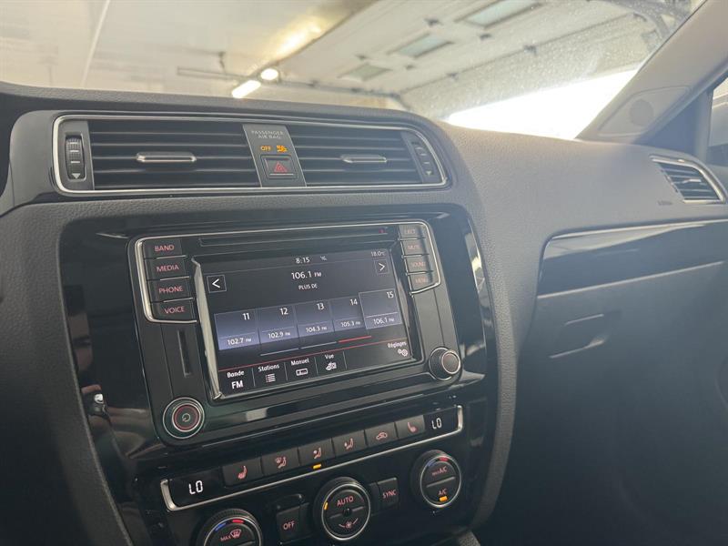 volkswagen Jetta 2017 - 16