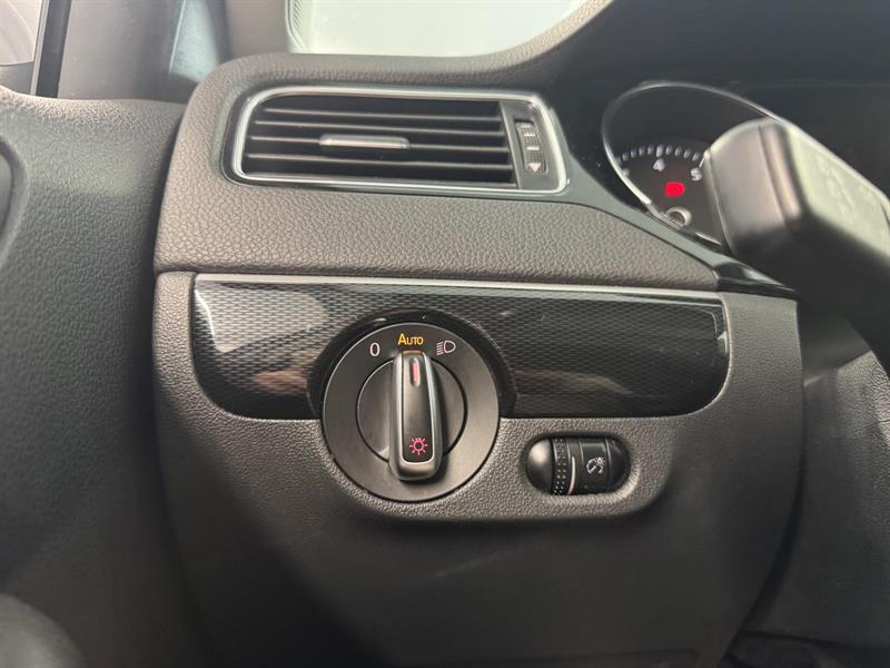 volkswagen Jetta 2017 - 22