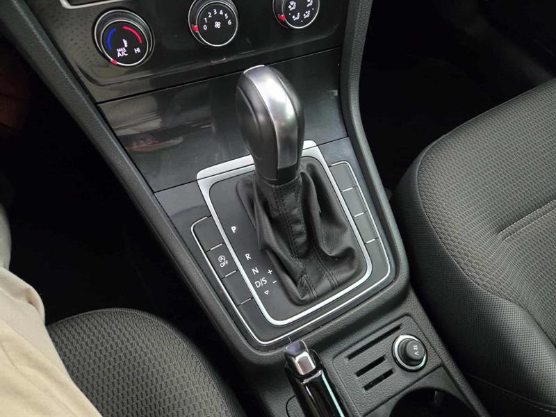 volkswagen Golf 2021 - 18