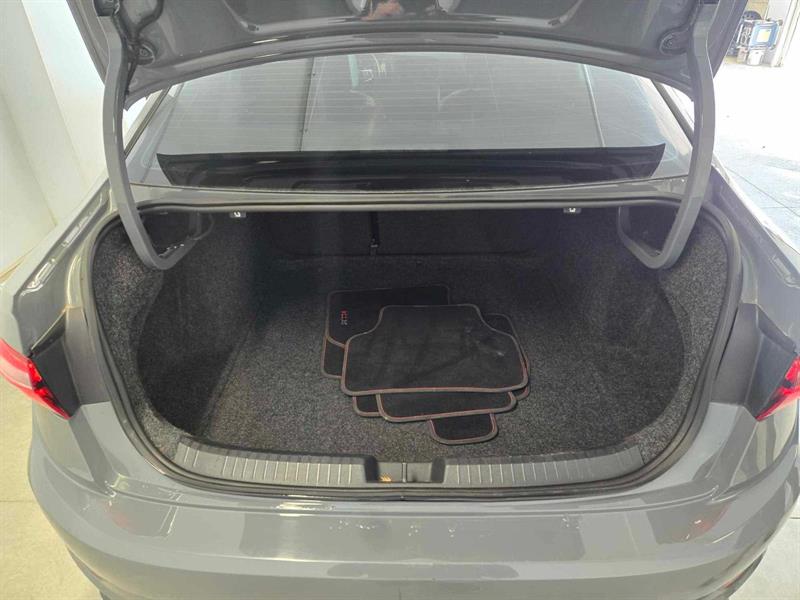 volkswagen Jetta 2019 - 9