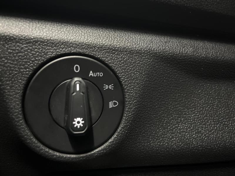 volkswagen Jetta 2019 - 12