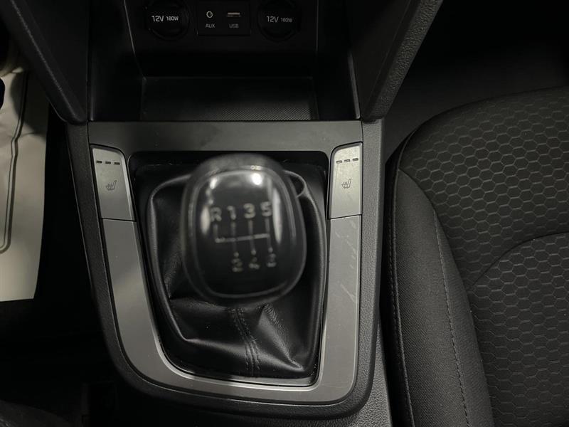 hyundai Elantra 2019 - 17