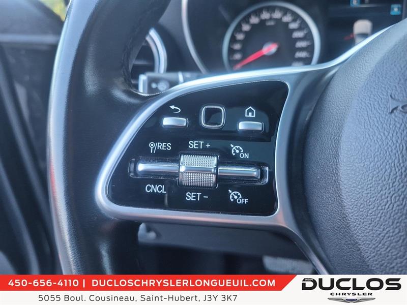 mercedes-benz GLC 2022 - 19