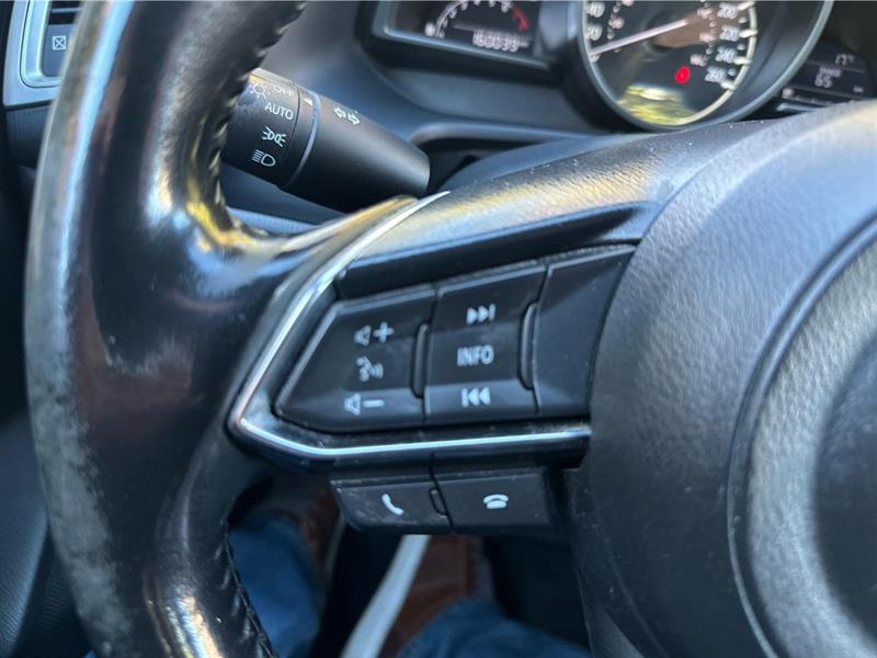 mazda Mazda3 2017 - 16