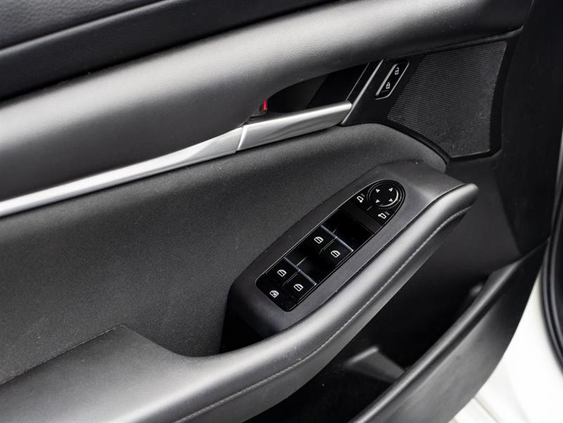 mazda Mazda3 2022 - 10