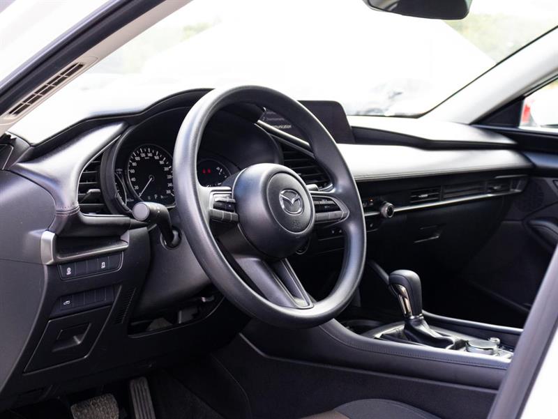 mazda Mazda3 2022 - 13