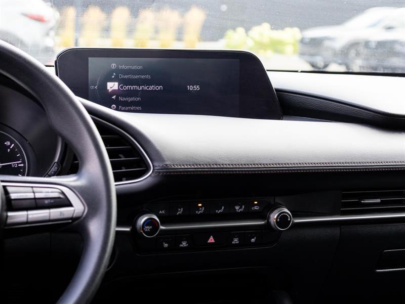 mazda Mazda3 2022 - 17