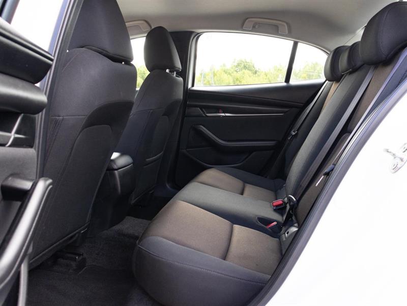 mazda Mazda3 2022 - 23