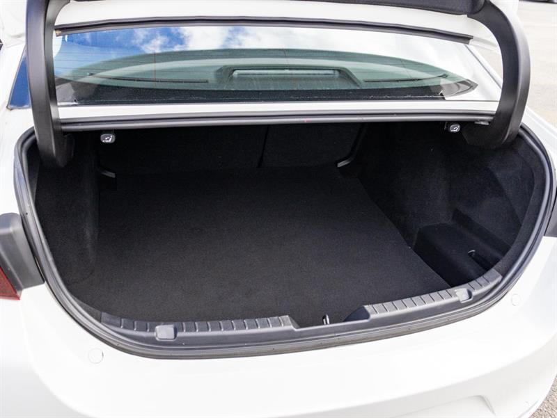 mazda Mazda3 2022 - 24