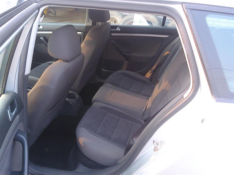 volkswagen Jetta 2009 - 10