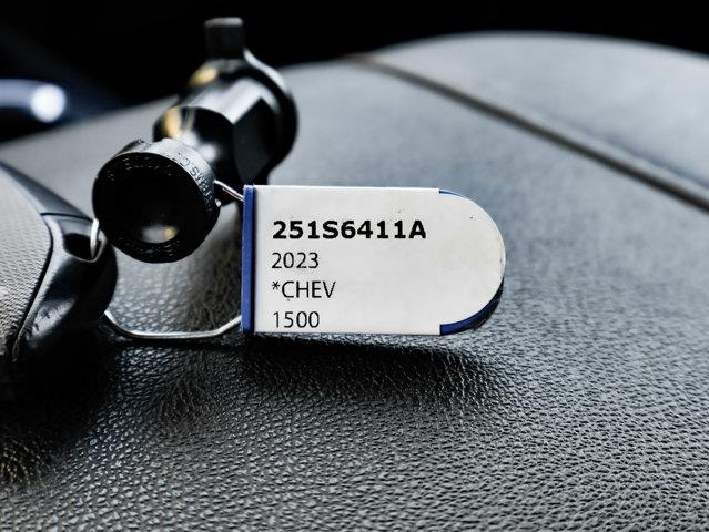 chevrolet Silverado 1500 2023 - 33