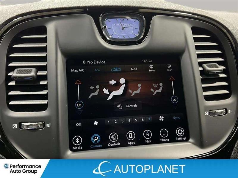 chrysler 300S 2023 - 17