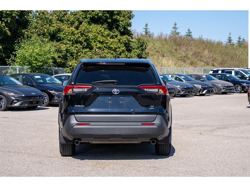 toyota RAV4 2022 - 4