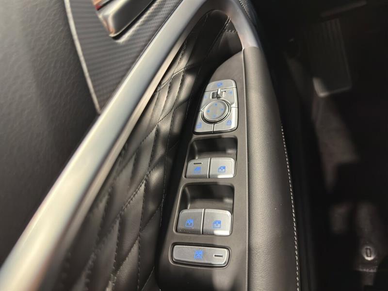 genesis G70 2023 - 21