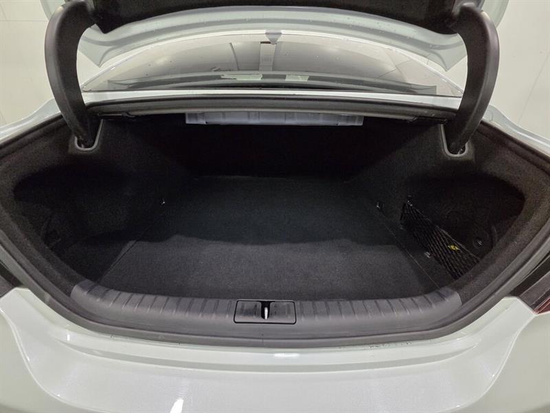 genesis G70 2023 - 26