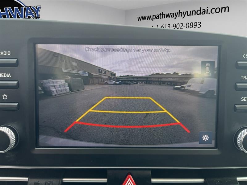 hyundai Elantra 2022 - 18