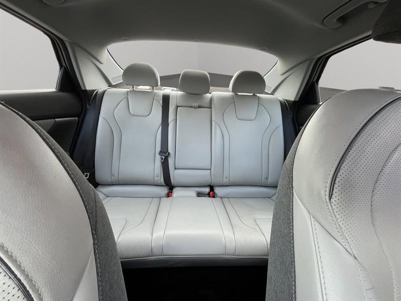 hyundai Elantra 2022 - 23