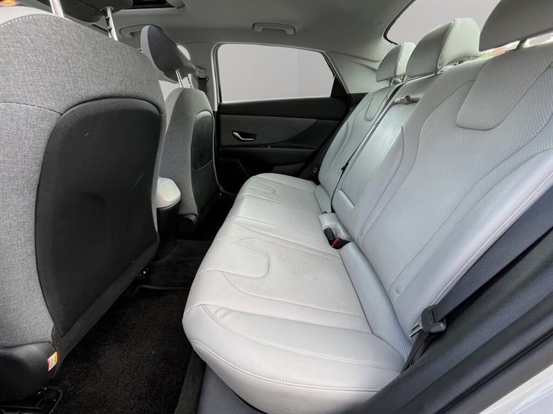 hyundai Elantra 2022 - 24