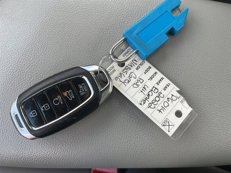 hyundai Elantra 2022 - 25