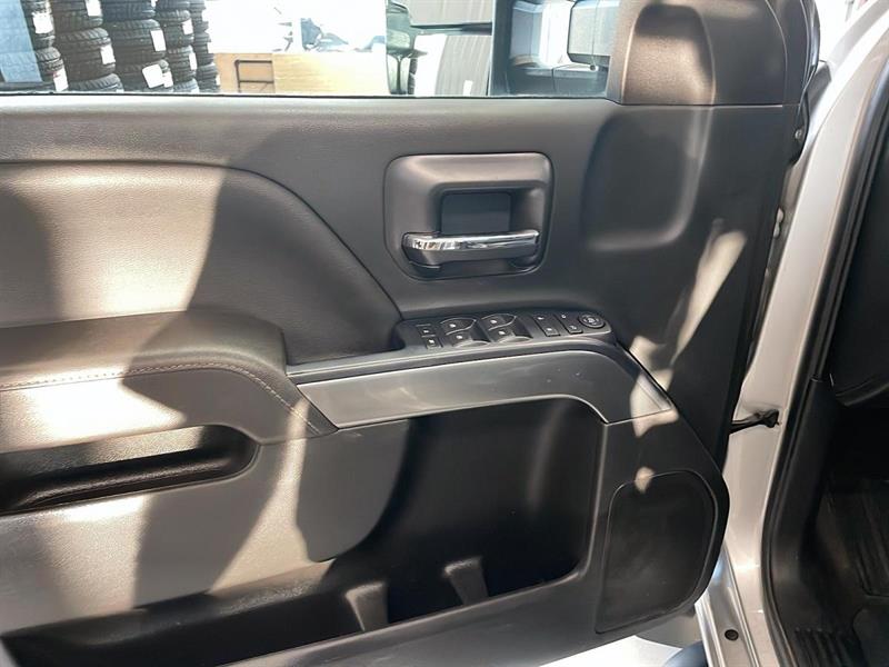 chevrolet Silverado 1500 2019 - 11