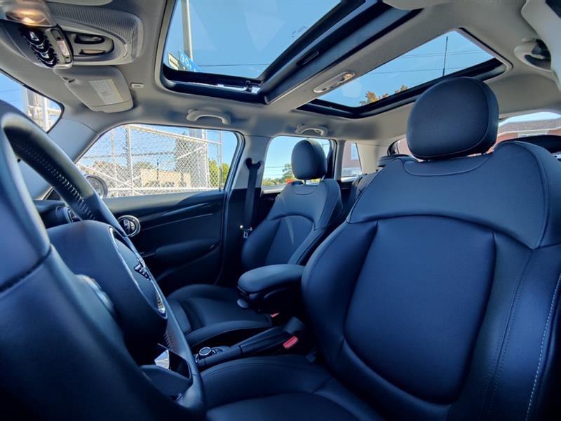 mini Cooper S 2024 - 12