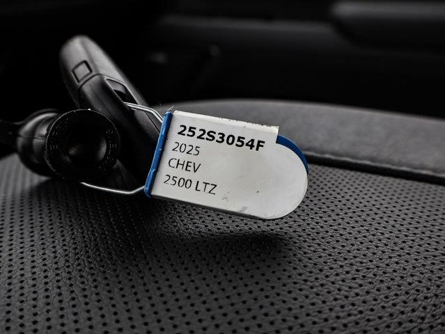 chevrolet Silverado 2500HD 2025 - 33