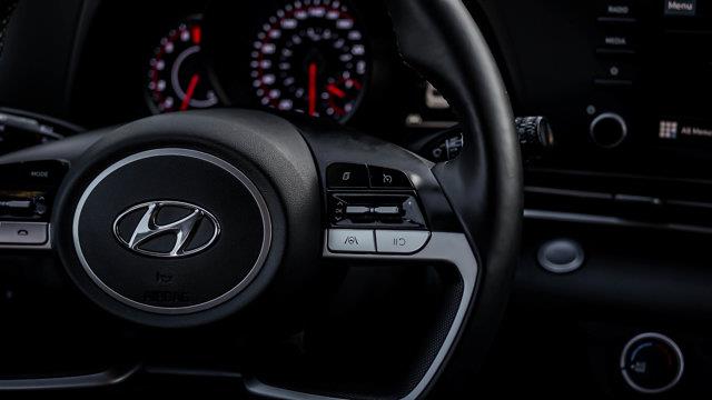 hyundai Elantra 2022 - 17