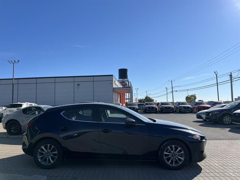 mazda Mazda3 2021 - 11