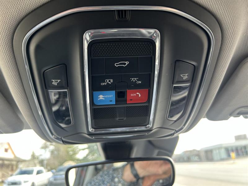 jeep Grand Cherokee 2023 - 11