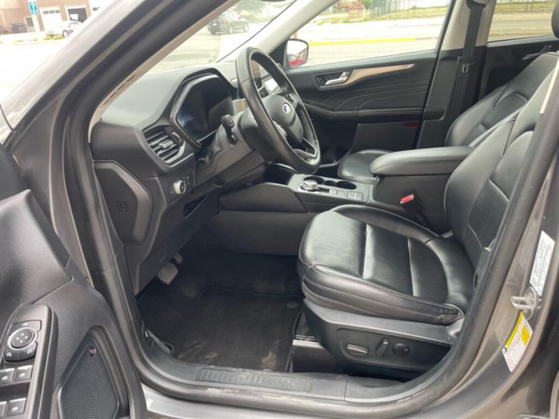 ford Escape 2021 - 27