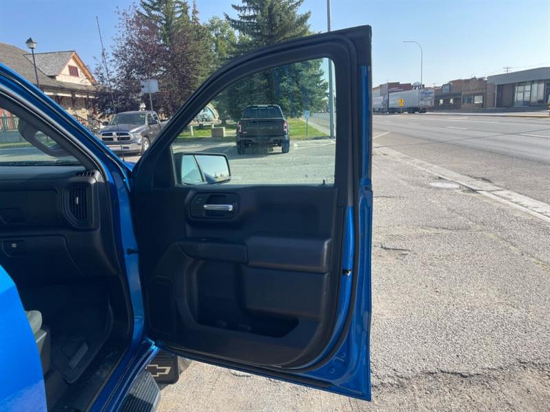 chevrolet Silverado 1500 2022 - 28