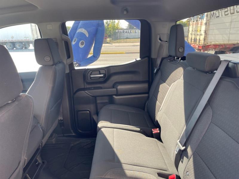 chevrolet Silverado 1500 2022 - 32