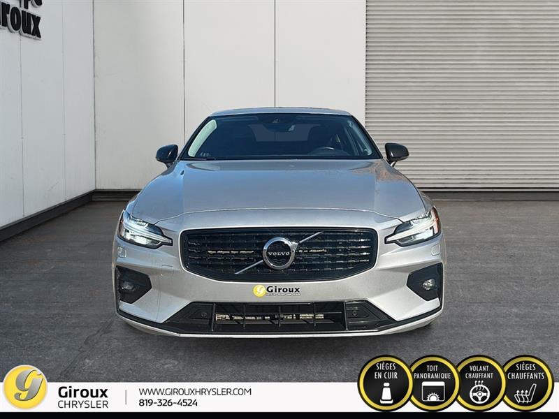 volvo S60 2022 - 2