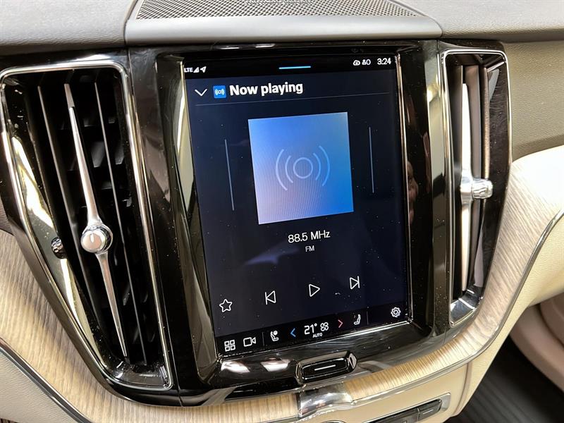 volvo XC60 2023 - 17