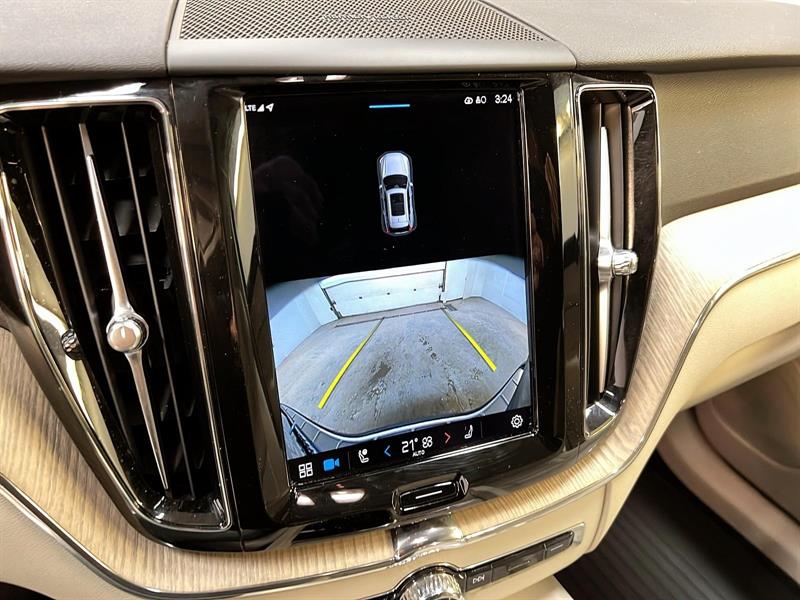 volvo XC60 2023 - 18