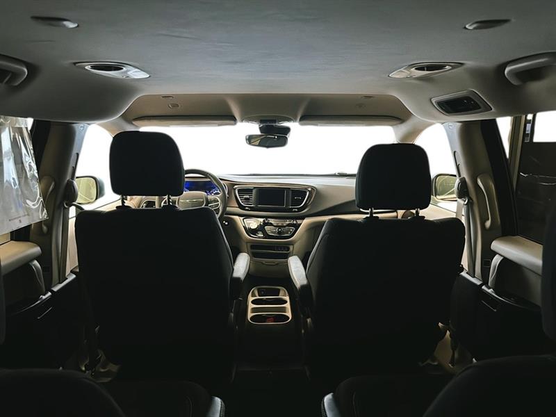 chrysler Grand Caravan 2023 - 22