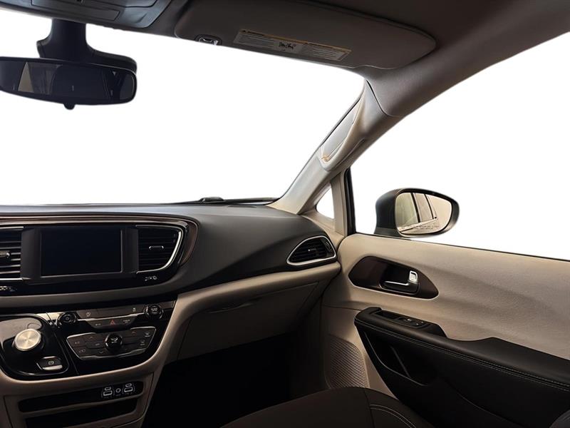 chrysler Grand Caravan 2023 - 27